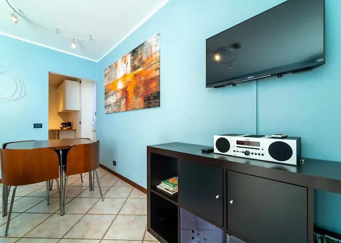 Lakefront Retreat By Wonderful Italy