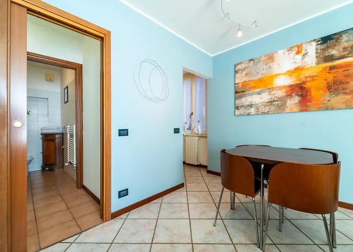 Lakefront Retreat By Wonderful Italy *