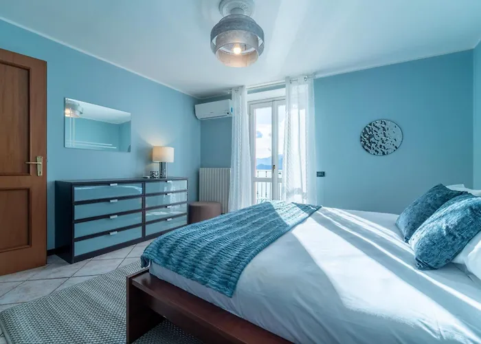 Lägenhet Lakefront Retreat By Wonderful Italy